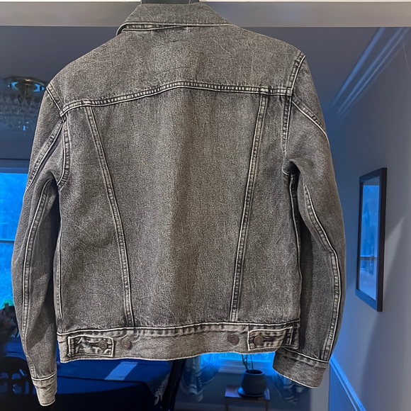 Levi’s Original Trucker Jean Jacket - Picture 3 of 3